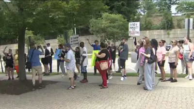 Community rallies amid investigation into man’s death in Haverhill after struggle with police
