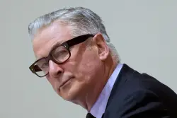 Video shows Alex Baldwin’s Range Rover crashing into a tree