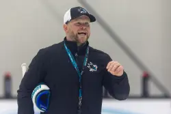 Warsofsky shoulders responsibility as Sharks seek first win: ‘It’s on me’