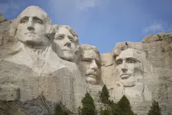 All the ways Republicans want to honor Trump, from $100 bill to Mt. Rushmore